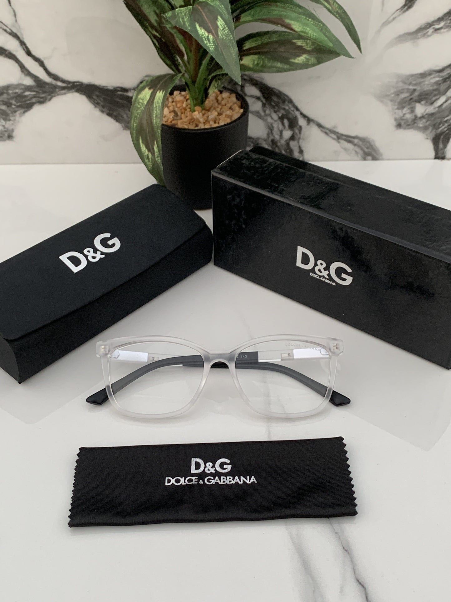 Branded D&G White Sunglasses (With Original Kit)