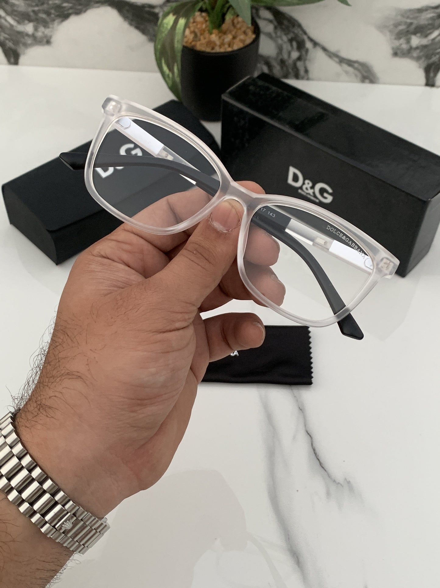 Branded D&G White Sunglasses (With Original Kit)