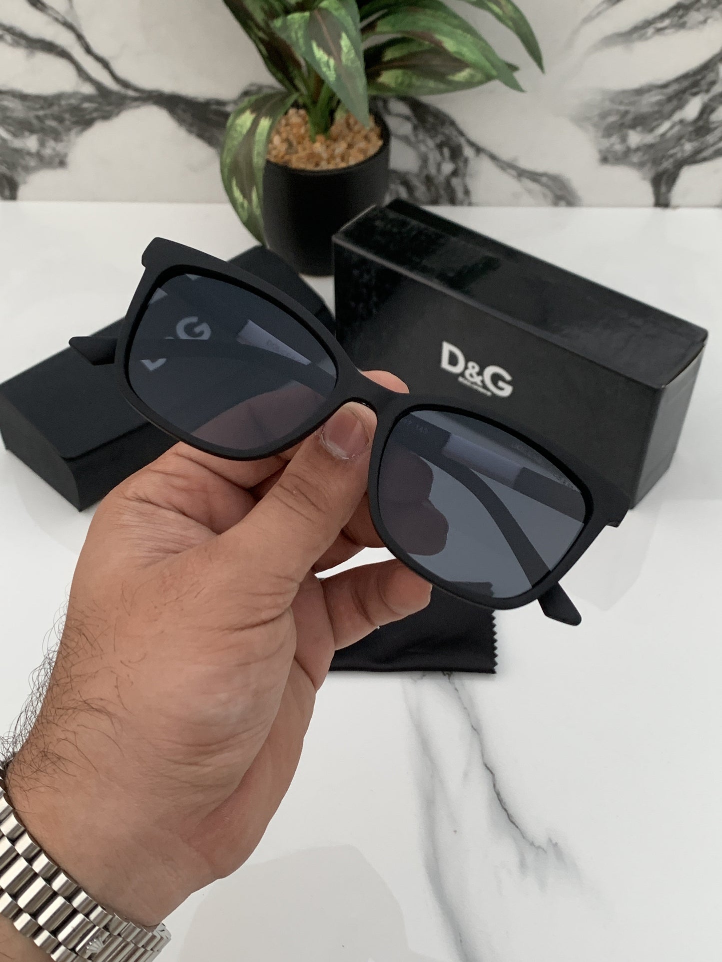 Branded D&G Full Black Sunglasses (With Original Kit)