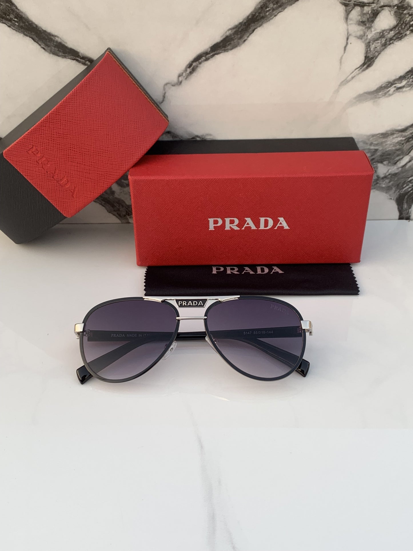 Branded  PDA 5147_silver_black Sunglasses (With Original Kit)