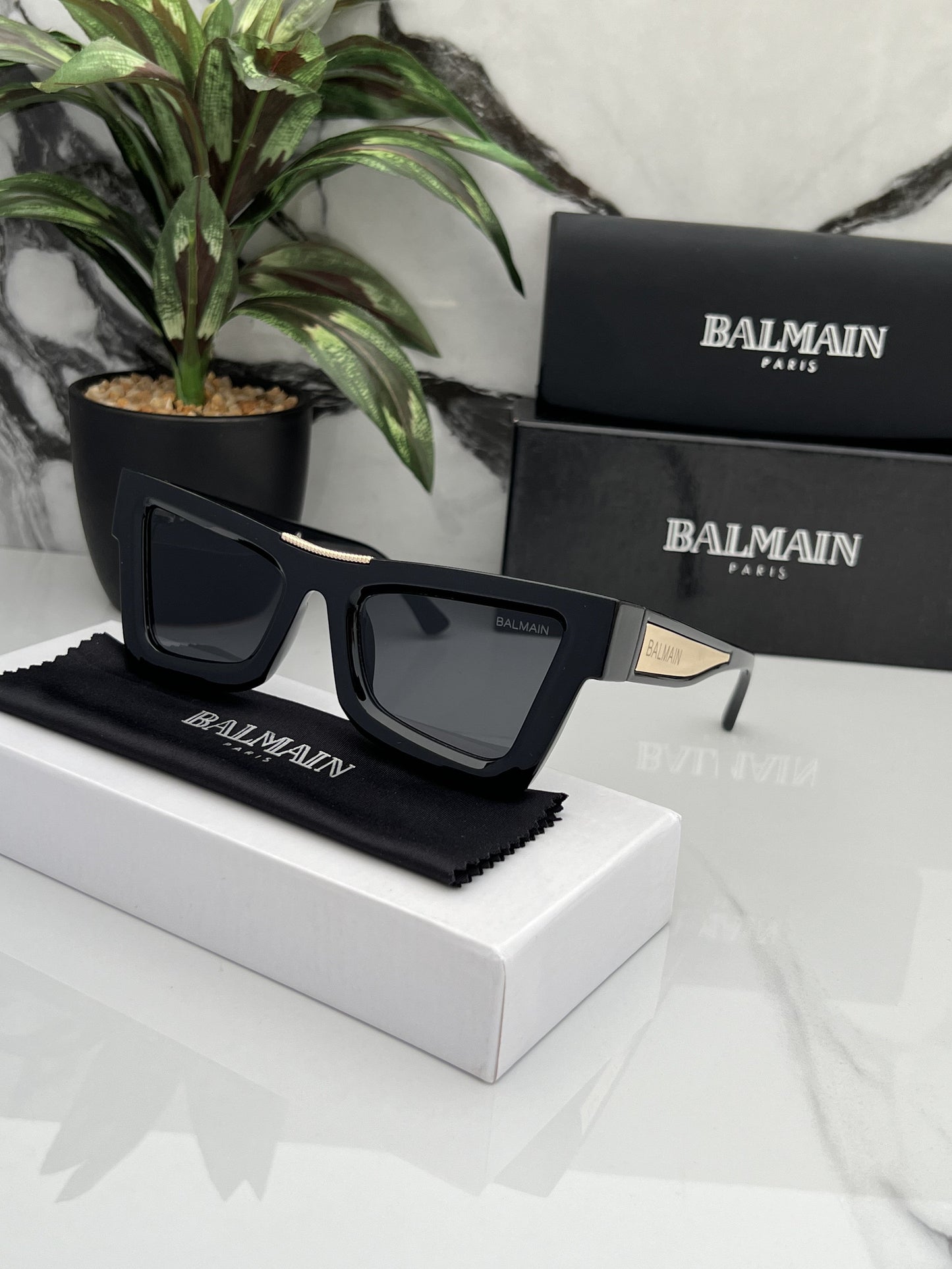 Branded  BLMN Bold 4 Full Black Sunglasses (With Original Kit)