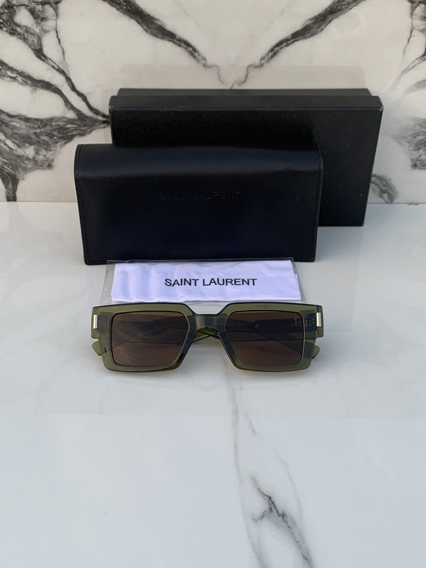 Branded  Ys sant laurent green Sunglasses (With Original Kit)