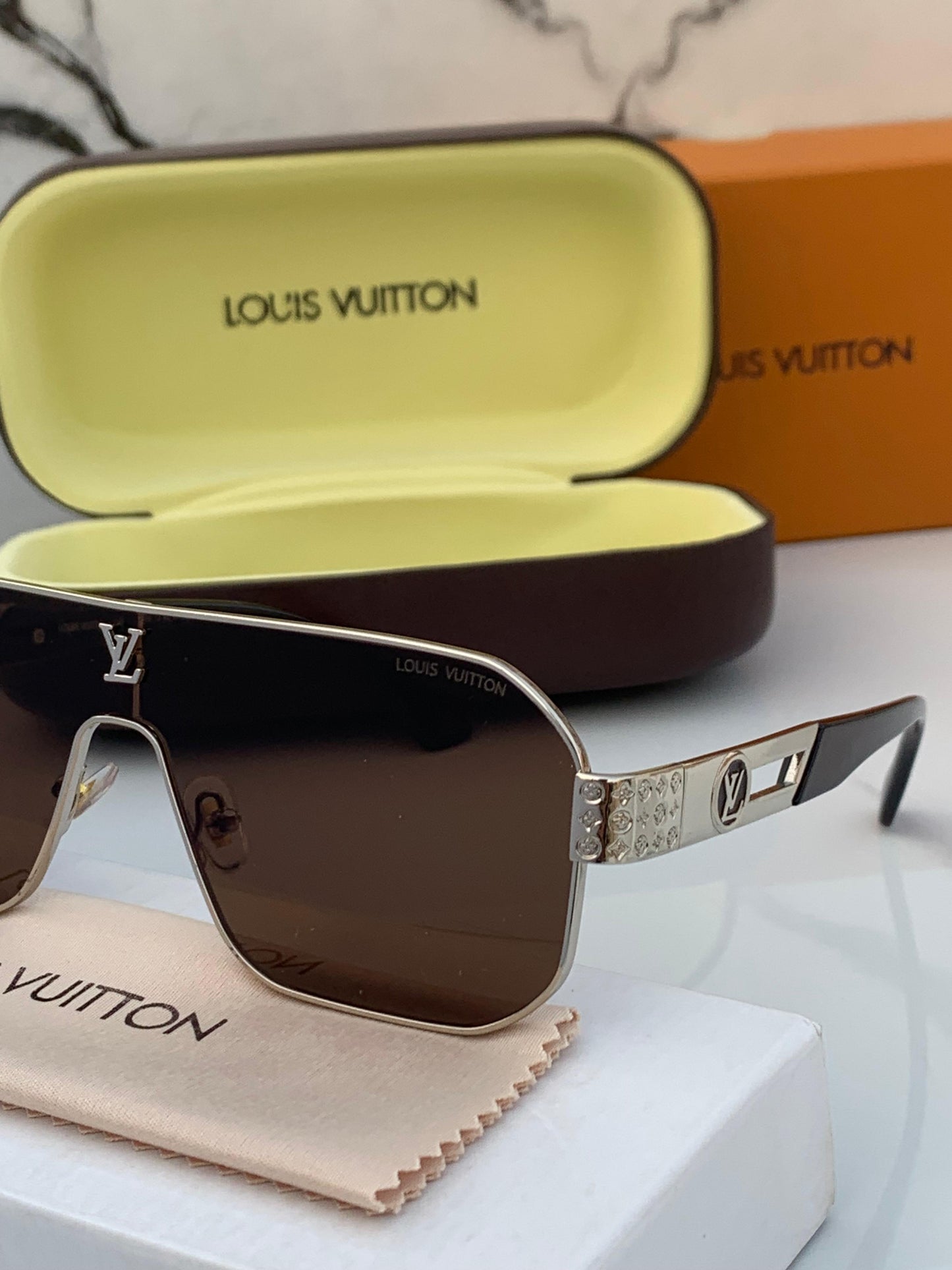 Branded LV 129 silver brown  Sunglasses (With Original Kit)