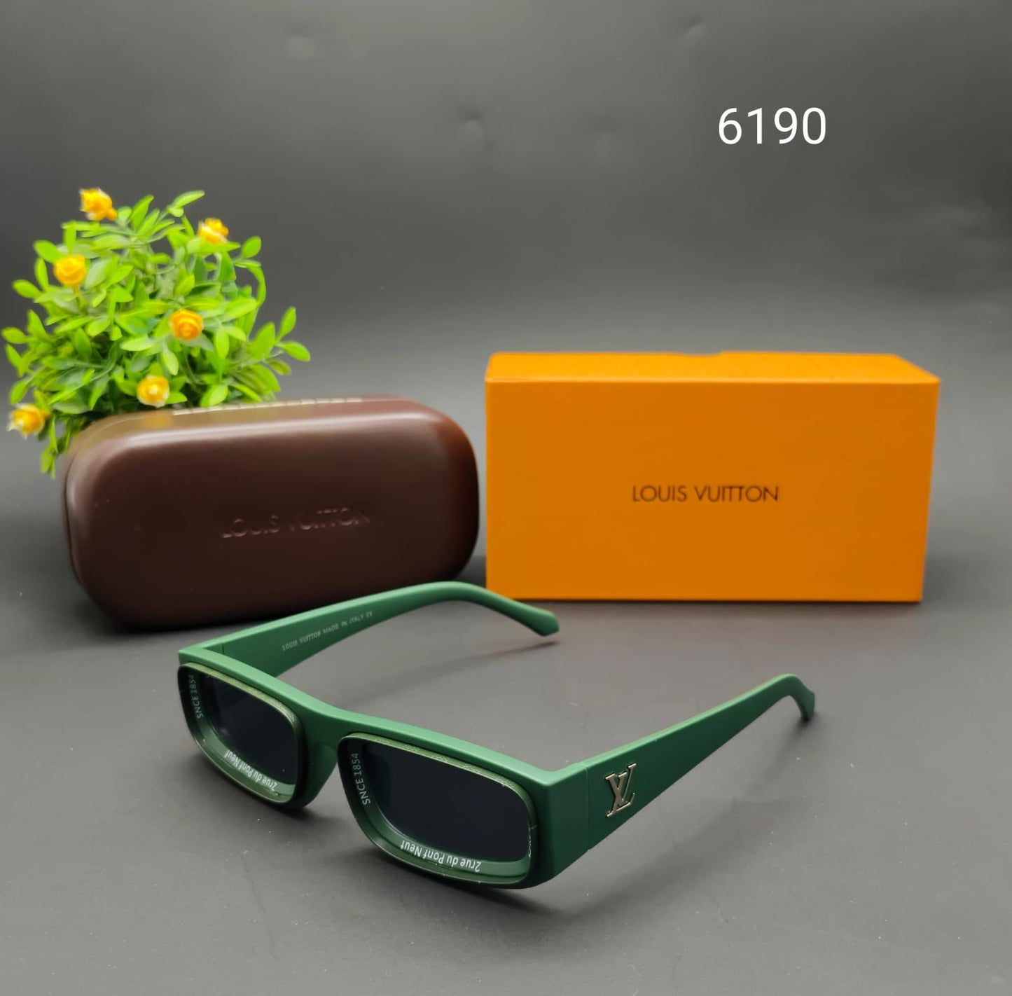 LV Super Vision Low Square Sunglasses